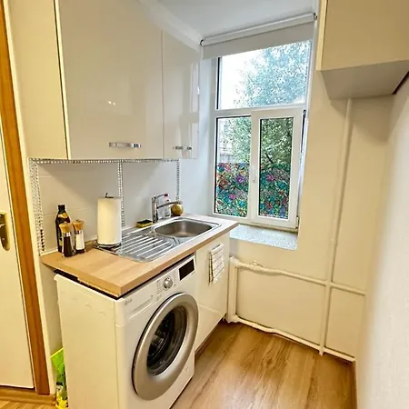 Caka Street Royal 42 Apartment *
